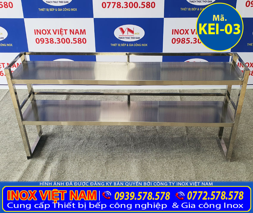 Kệ inox phẳng 2 tầng tại Inox Việt Nam được lắp đặt linh hoạt trên bàn hoặc chậu