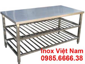 Bàn bếp inox 3 tầng có kệ song bên dưới giá xưởng Inox Việt Nam.