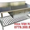 Bàn bếp inox có 2 hộc tủ giá tốt.