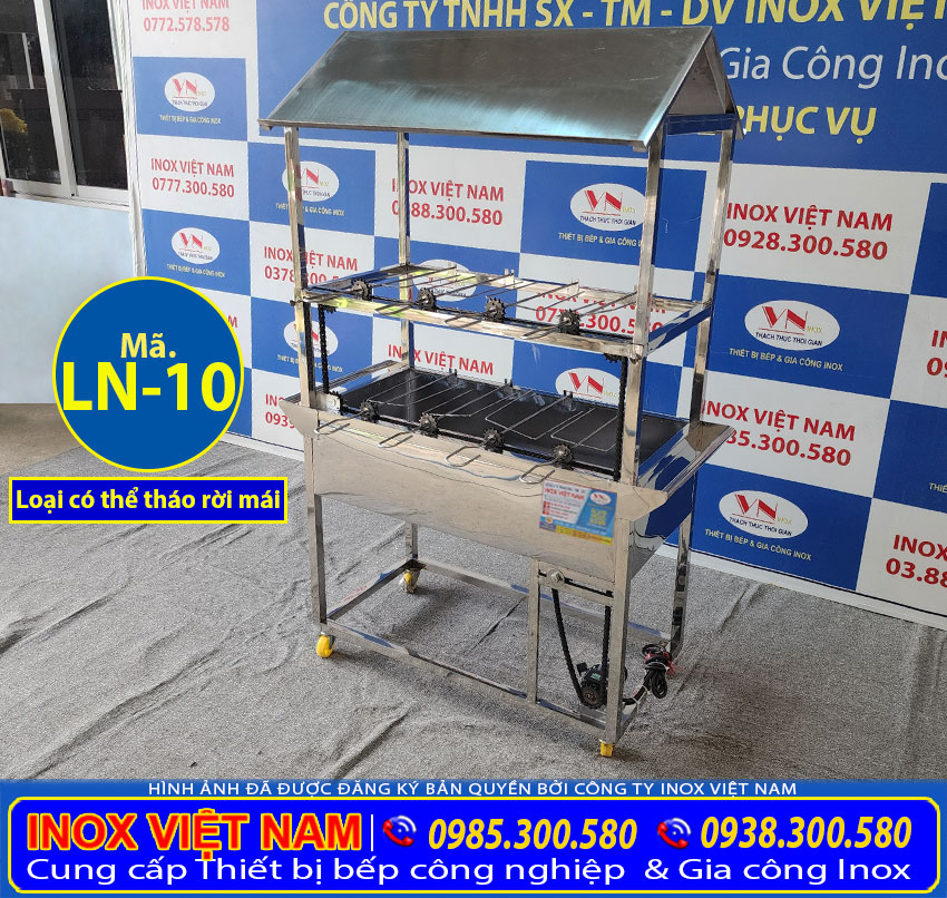 lò nướng than inox giá tốt tại Inox Việt Nam có thiết kế xiên que quay tự động 2 tầng có thể tháo lắp xiên que và mái che đơn giản dễ dàng theo ý muốn