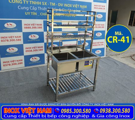 Góc phải của chậu rửa inox công nghiệp 2 hộc kệ trên và kệ dưới CR-41