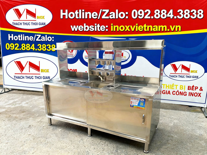 Bạn muốn biết quầy pha chế cafe inox giá bao nhiêu tiền? có gia công inox quầy pha chế kích thước theo yêu cầu không? Hãy liên hệ Inox Việt Nam ngay